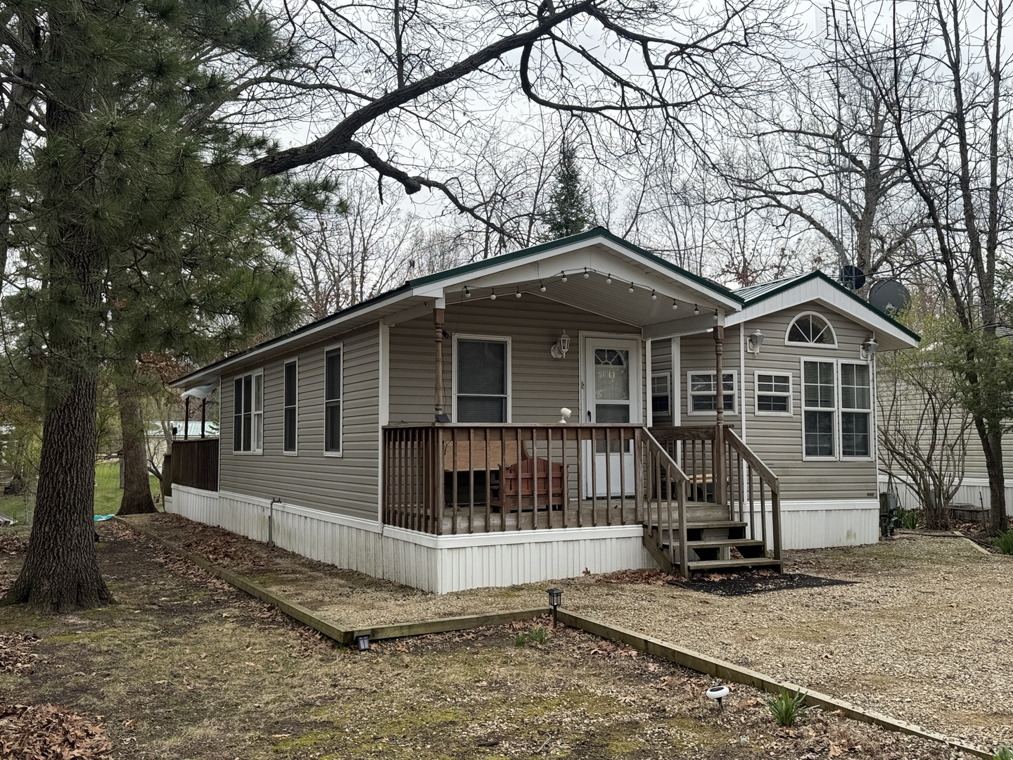 3-93 Woodhaven Lakes Property Photo 22
