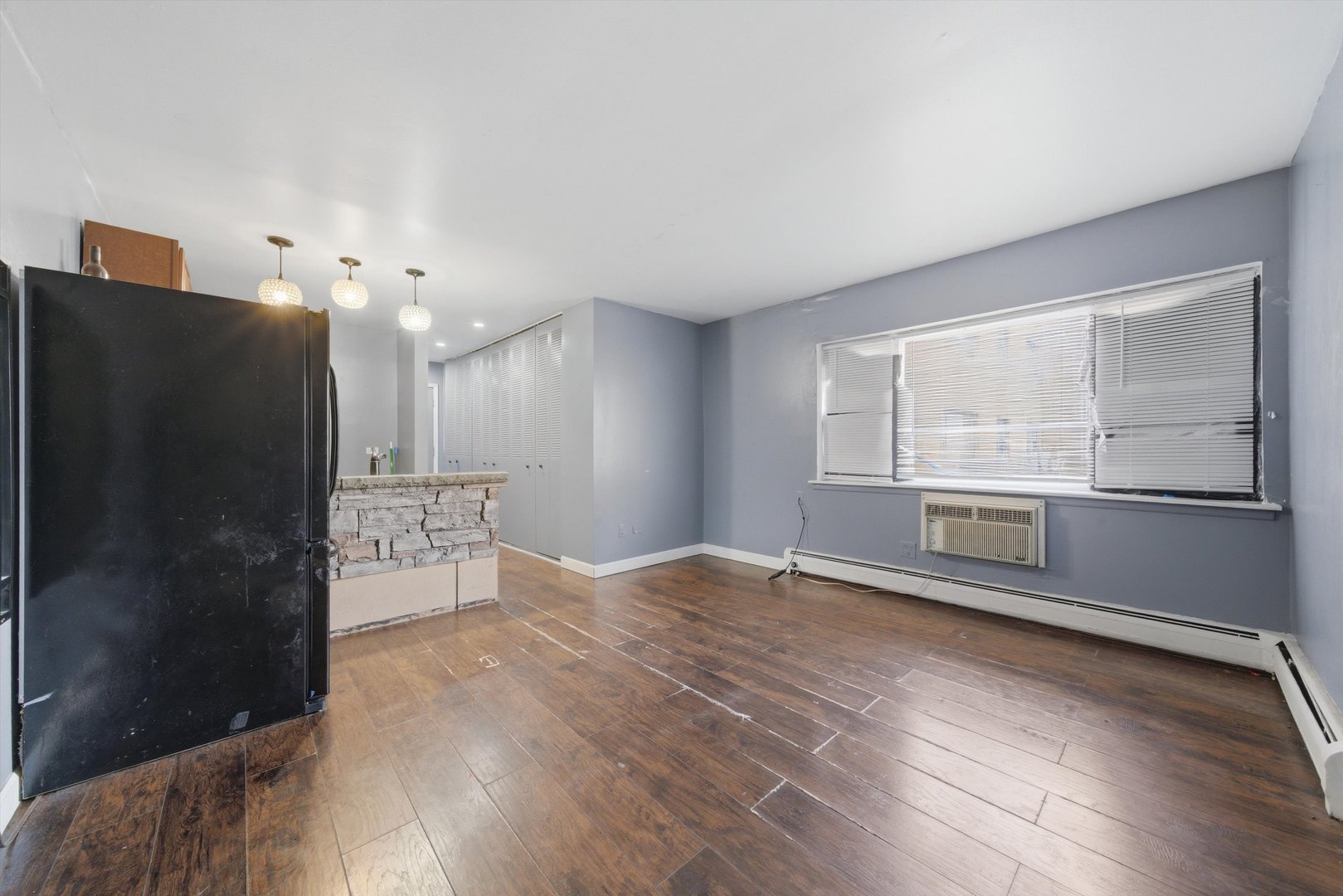7854 S South Shore Drive 306 Property Photo 8