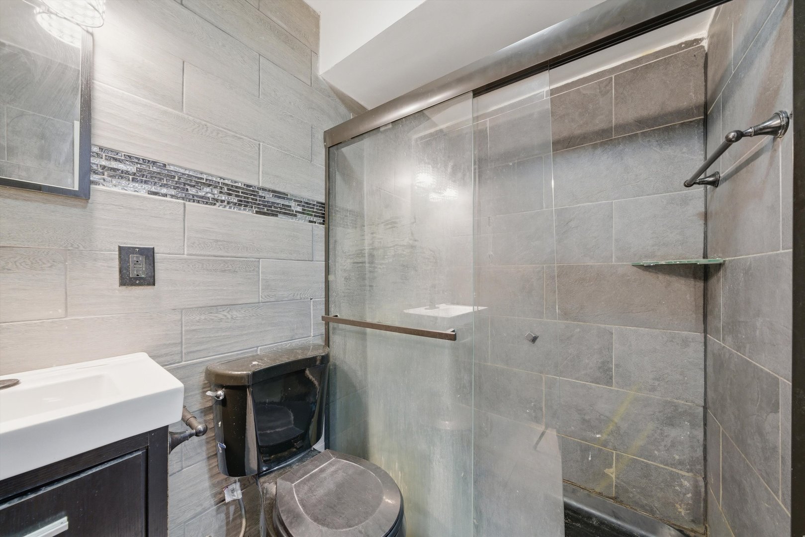 7854 S South Shore Drive 306 Property Photo 11
