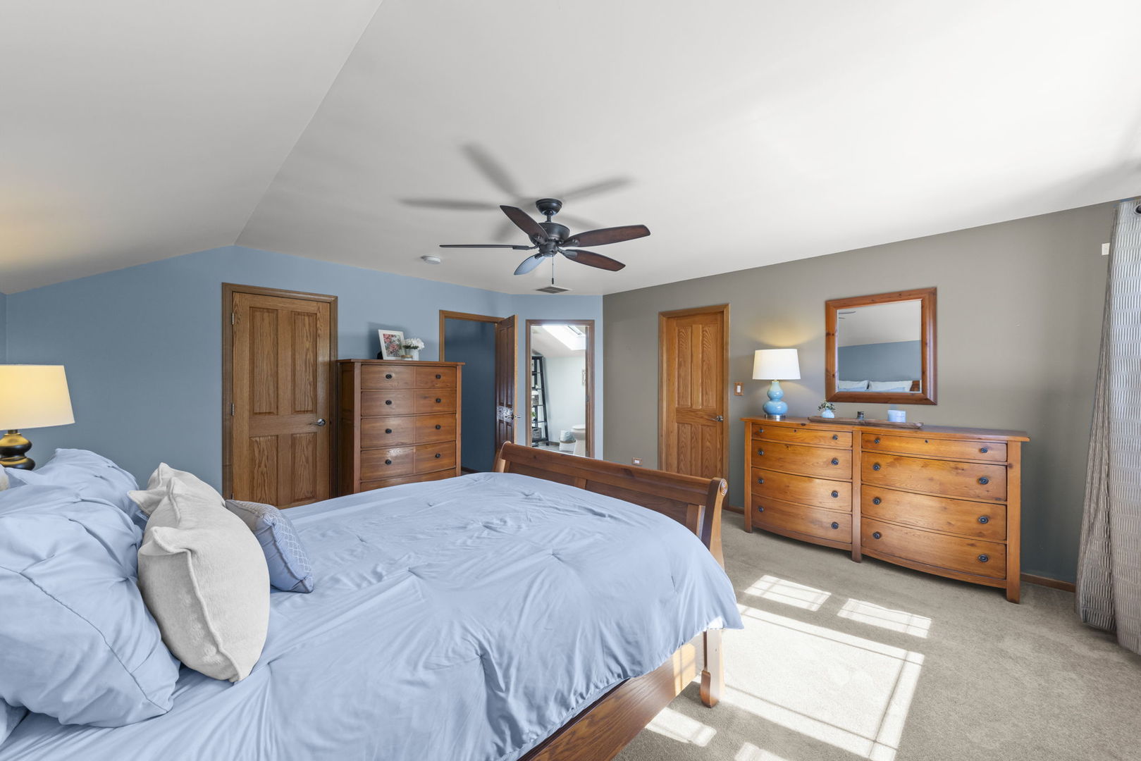 8942 Glenshire Street Property Photo 17