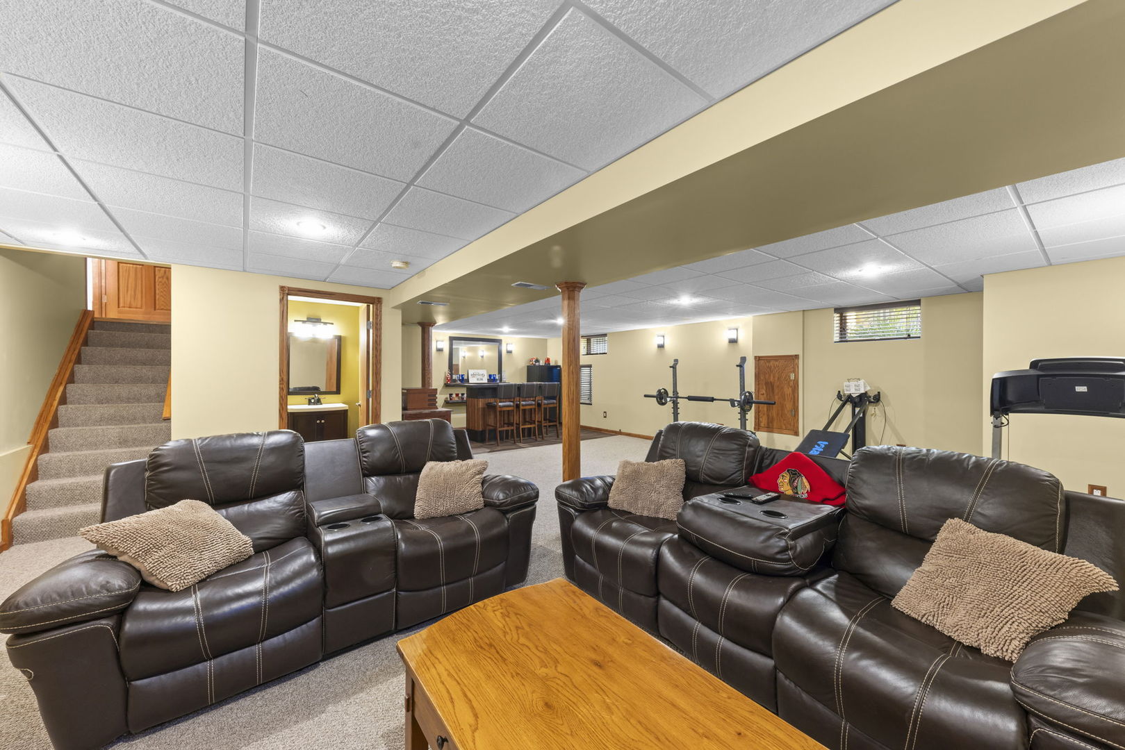 8942 Glenshire Street Property Photo 24