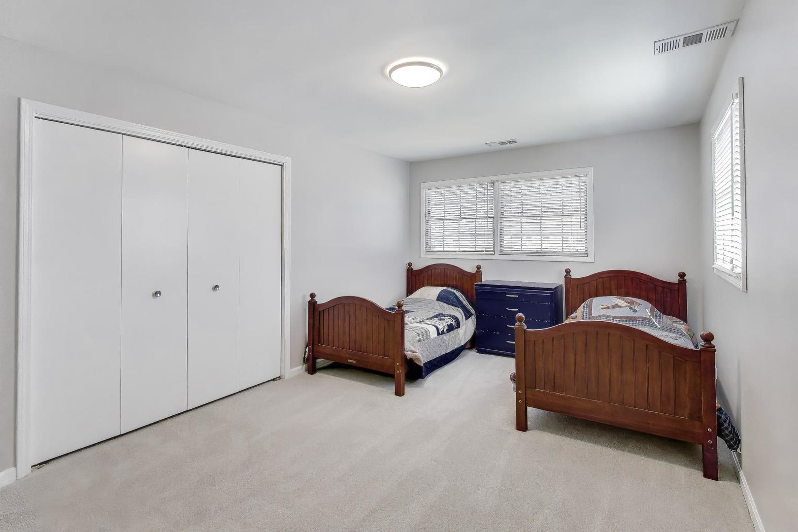 798 S Linden Avenue Property Photo 10