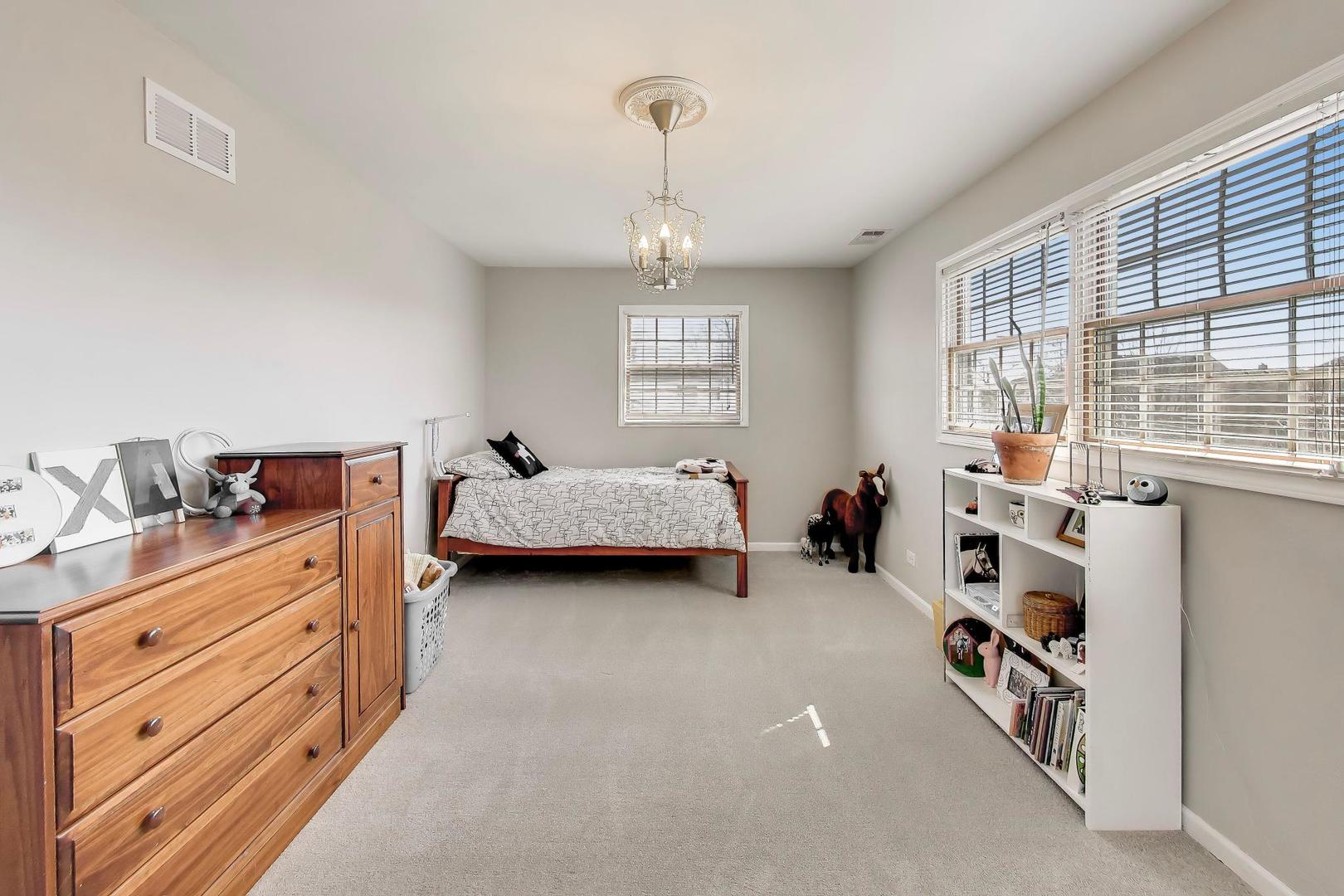 798 S Linden Avenue Property Photo 11