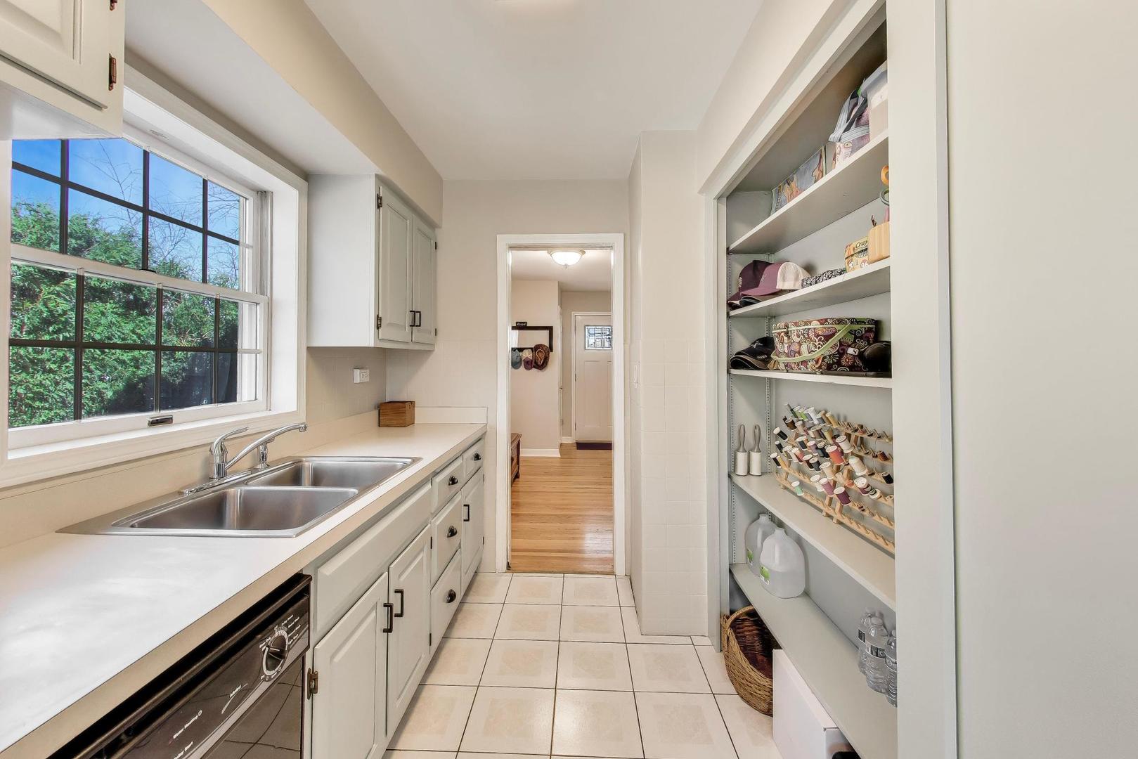 798 S Linden Avenue Property Photo 18