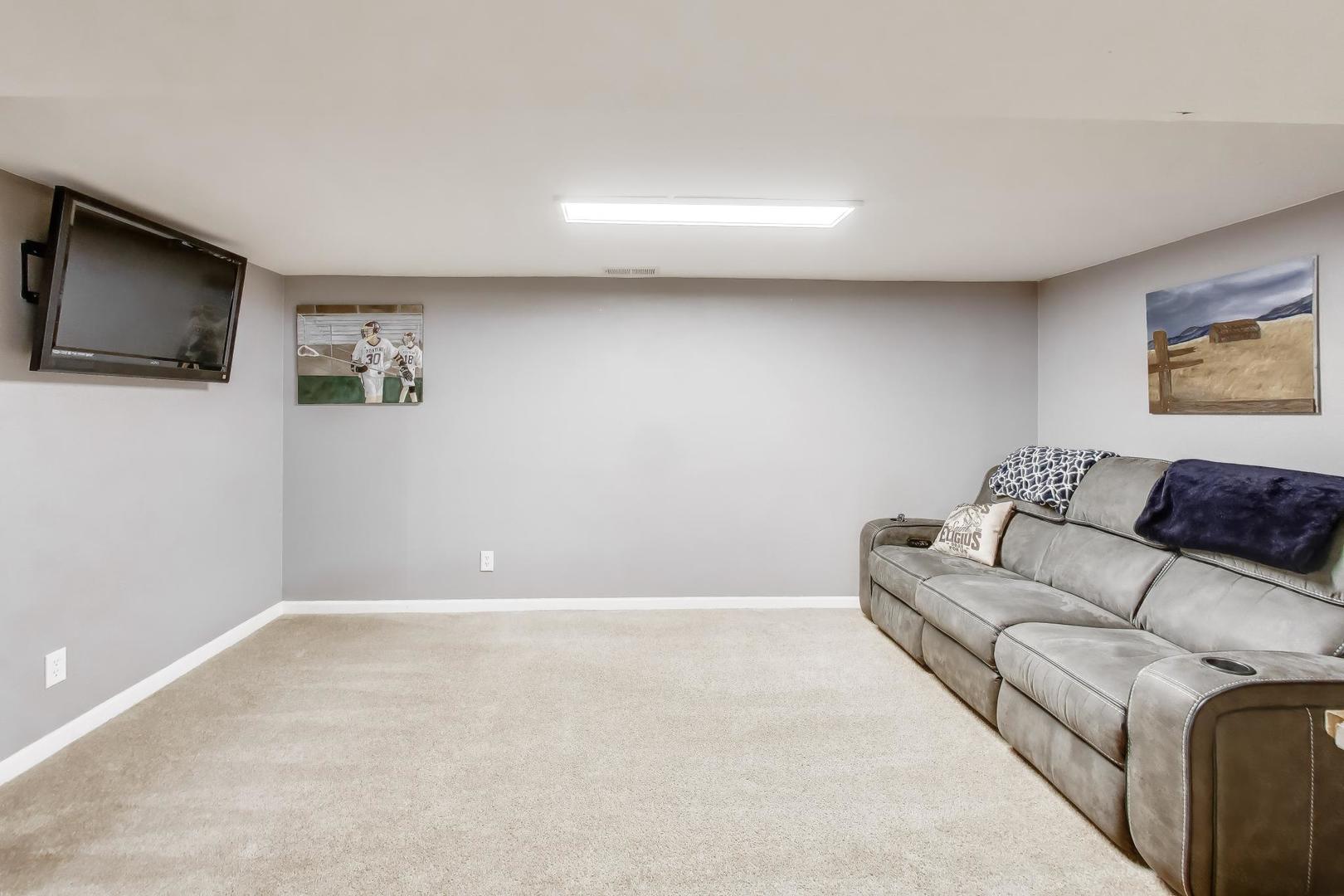798 S Linden Avenue Property Photo 20