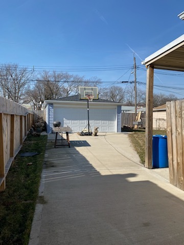 5146 N Kenneth Avenue Property Photo 21