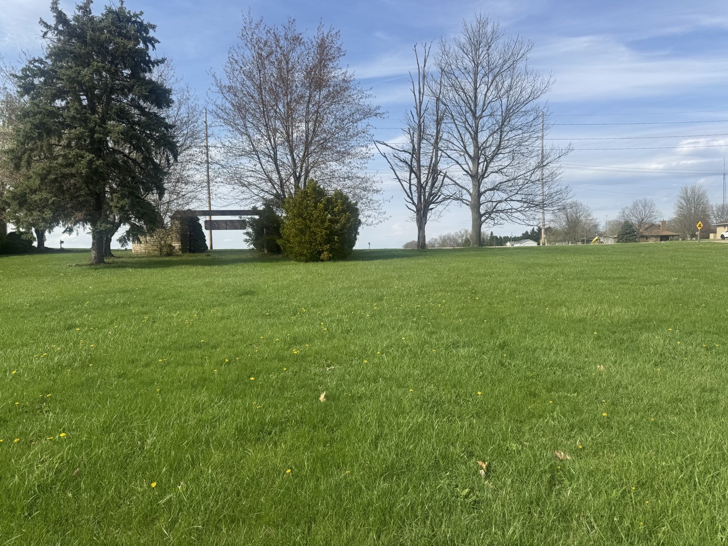2853 N Richard Hallet Road Property Photo 1