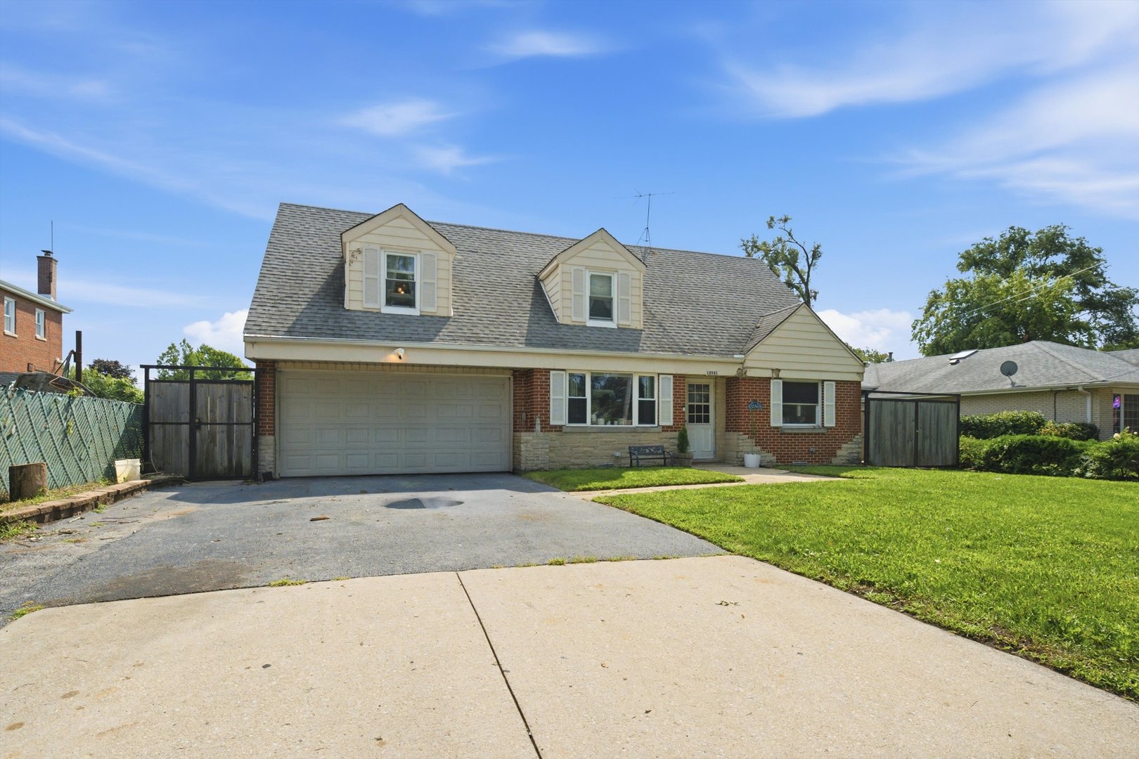 10941 Ridgeland Avenue Property Photo 1