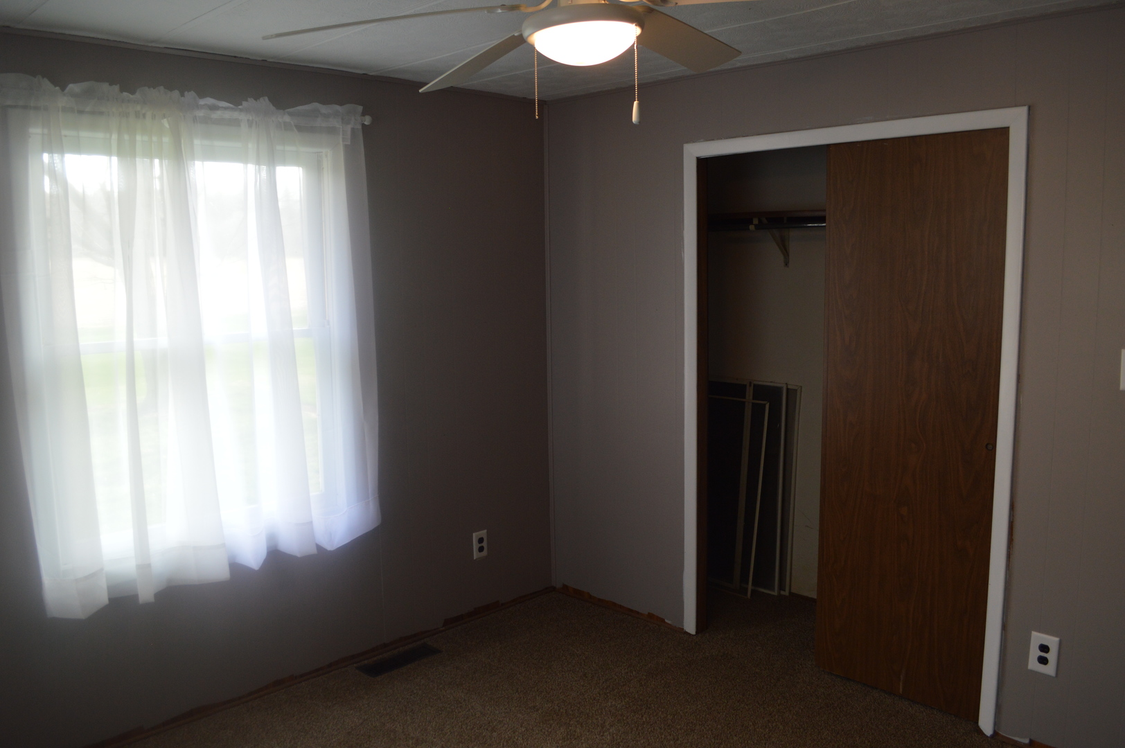 460 E Hill Street Property Photo 15