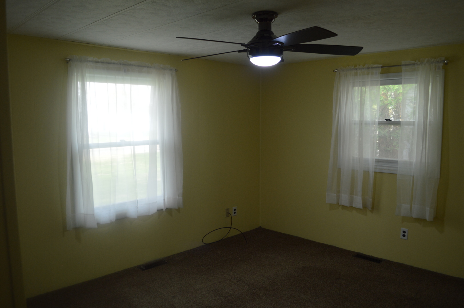 460 E Hill Street Property Photo 16