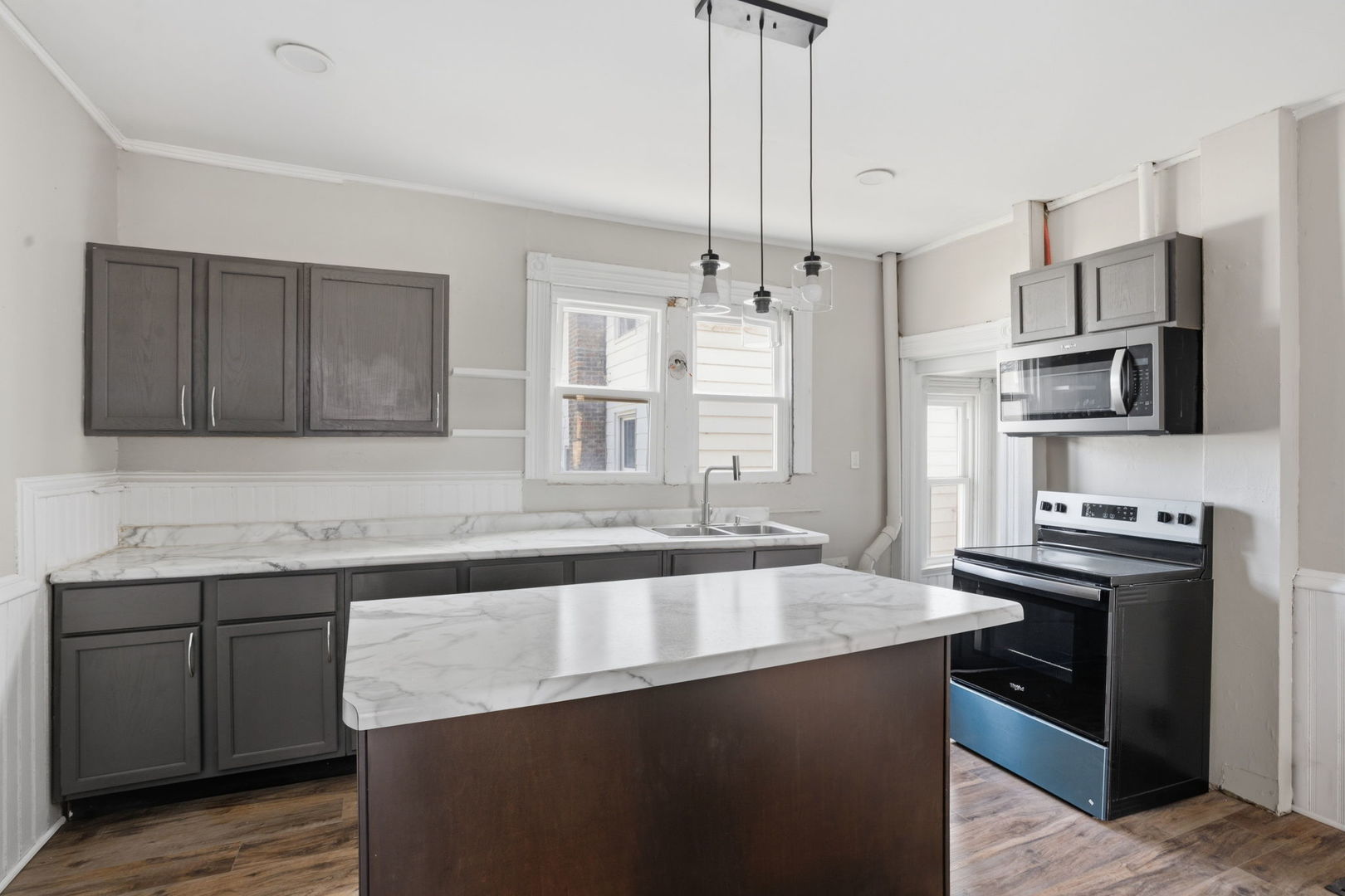 1405 7th Avenue Property Photo 9