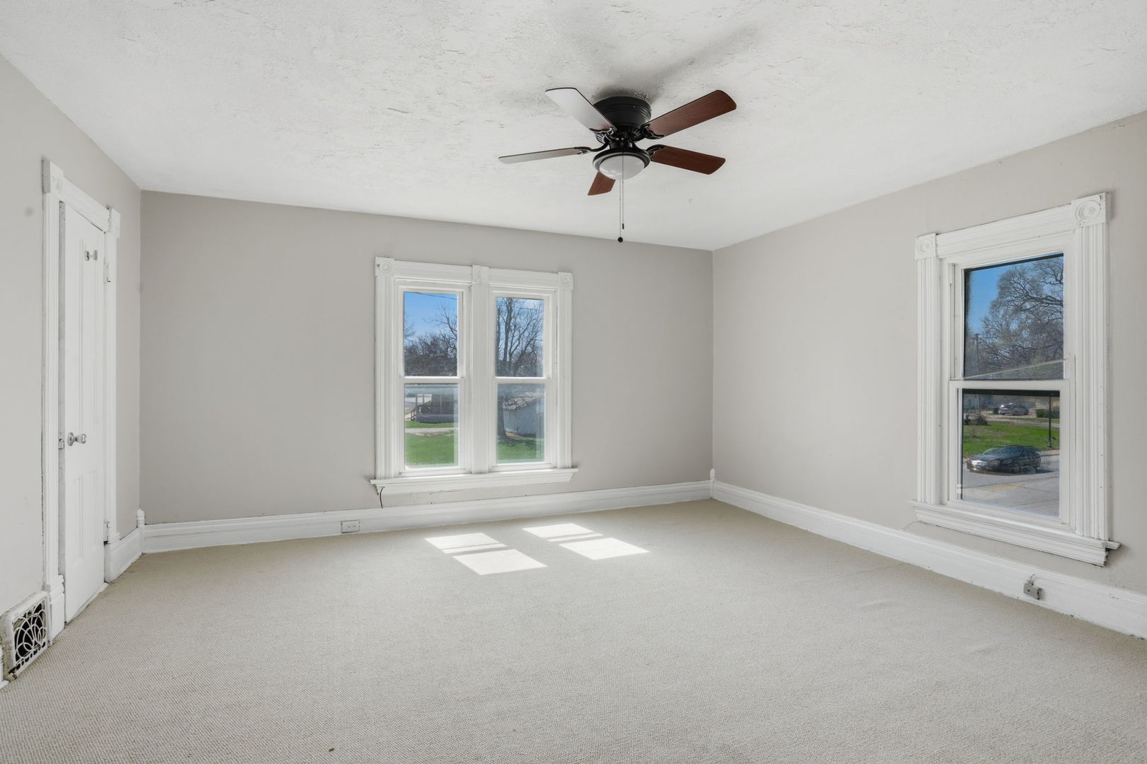 1405 7th Avenue Property Photo 17