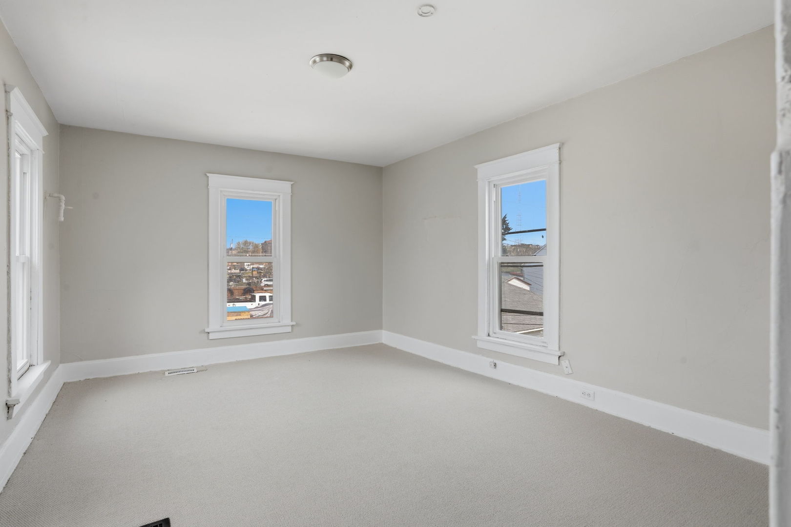 1405 7th Avenue Property Photo 23