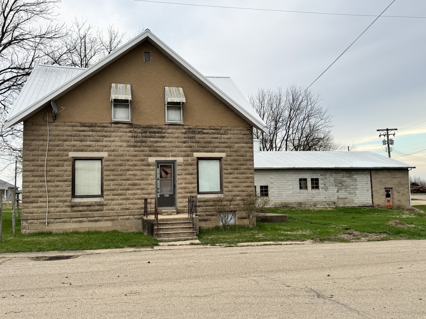 27842 2600 E Street Property Photo 1