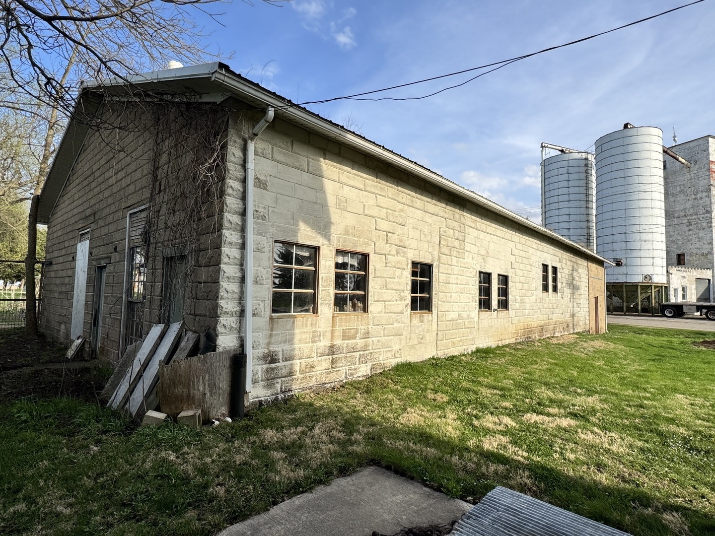 27842 2600 E Street Property Photo 17