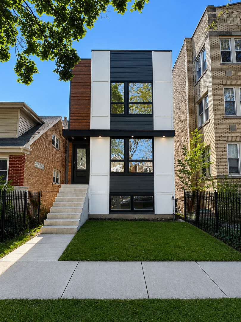 4020 N Francisco Avenue Property Photo 1