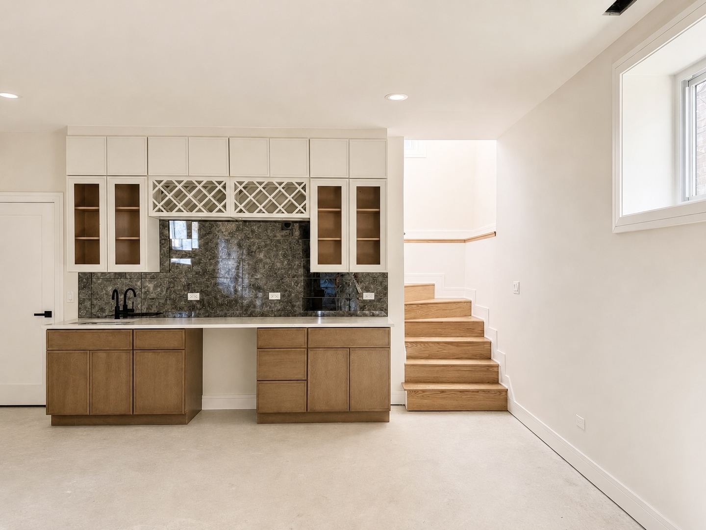 4020 N Francisco Avenue Property Photo 15