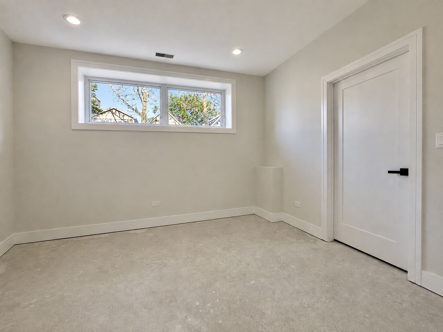 4020 N Francisco Avenue Property Photo 17