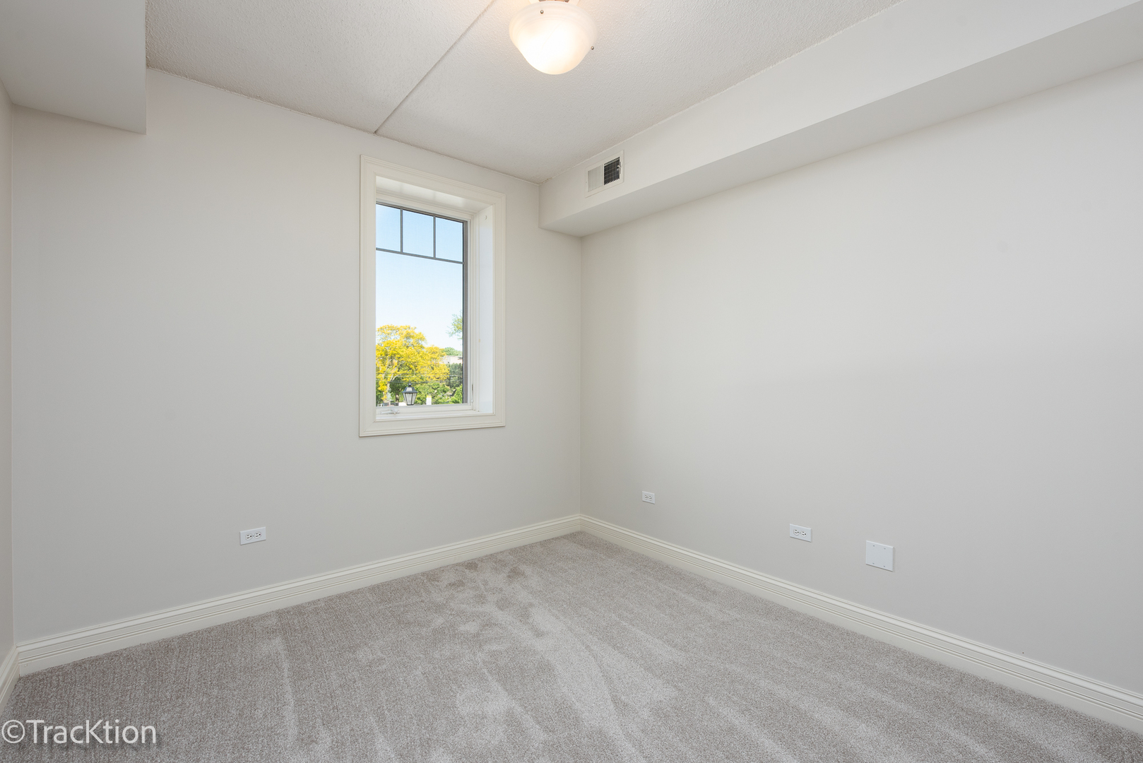 310 S Main Street 202 Property Photo 9