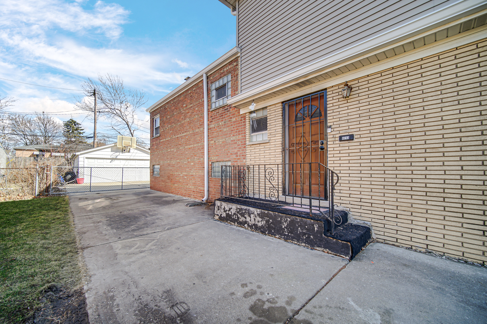 8713 S Washtenaw Avenue Property Photo 33