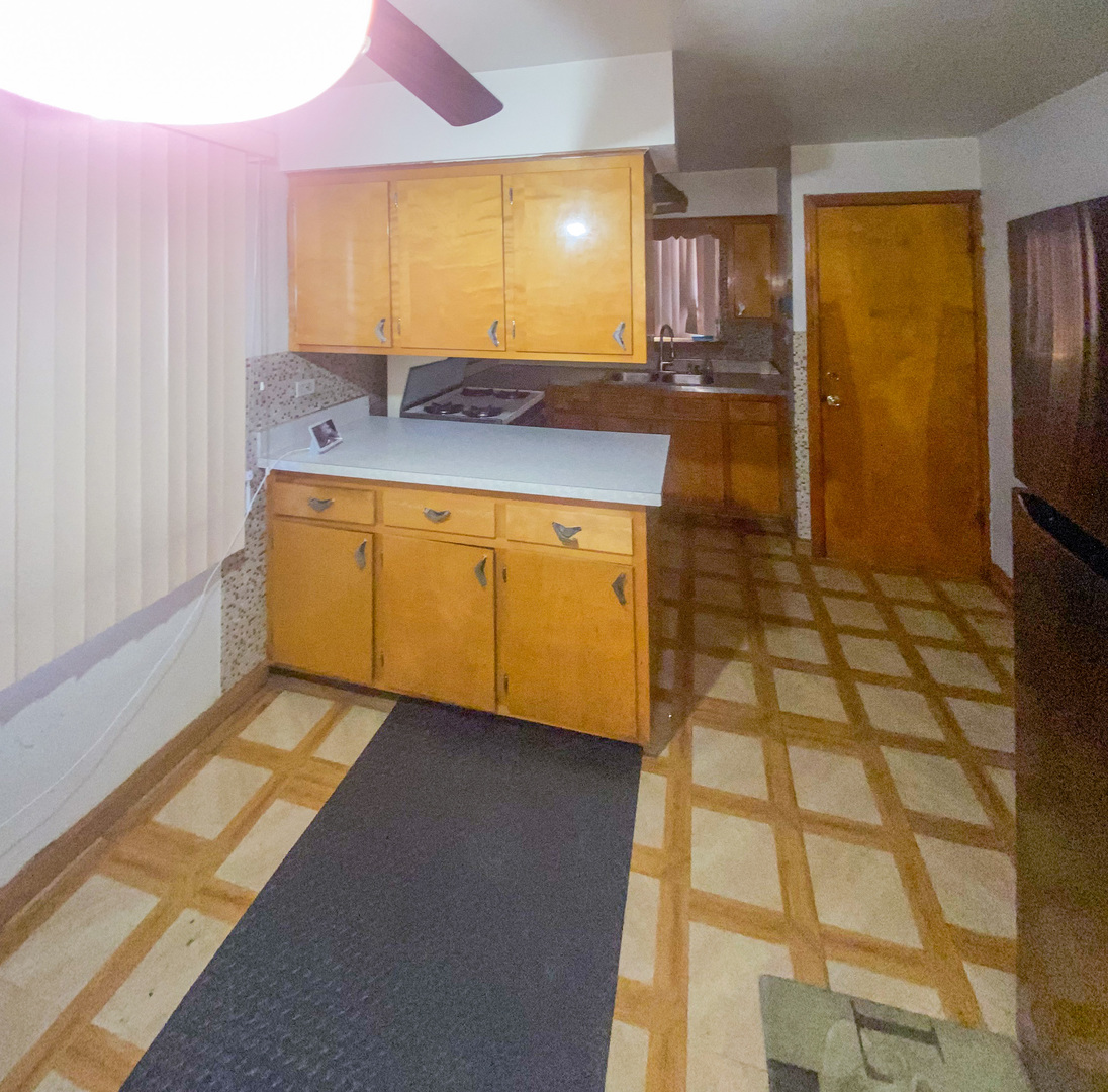 12632 S Emerald Avenue Property Photo 8