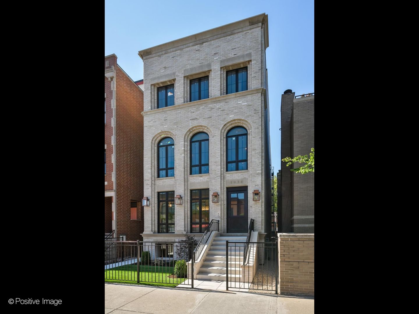 1934 N Halsted Street 1 Property Photo 1