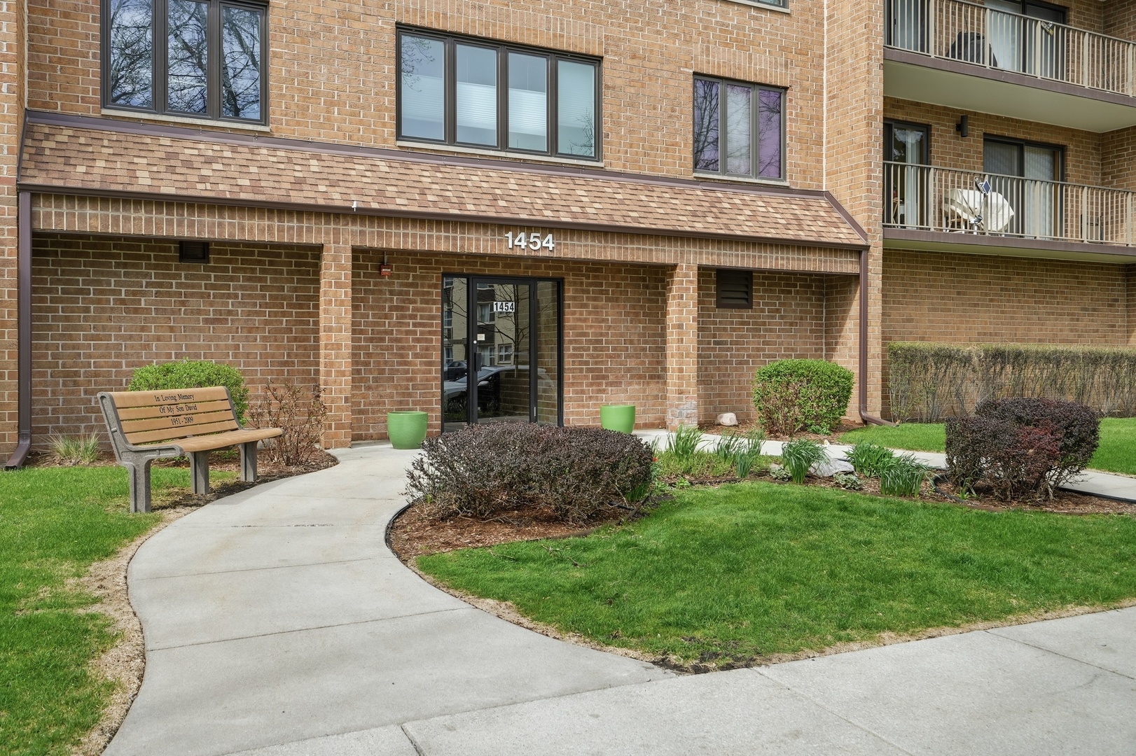 1454 Ashland Avenue 305 Property Photo 2