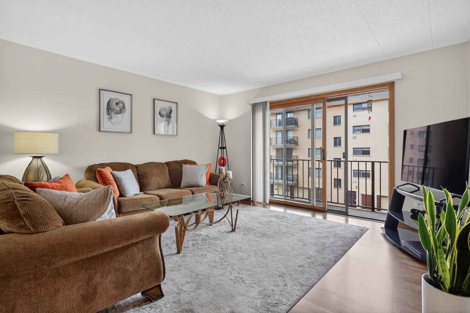 1454 Ashland Avenue 305 Property Photo 4