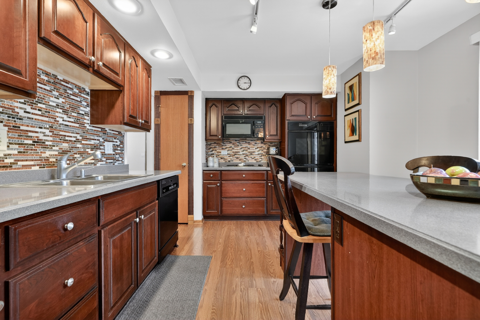 1454 Ashland Avenue 305 Property Photo 9