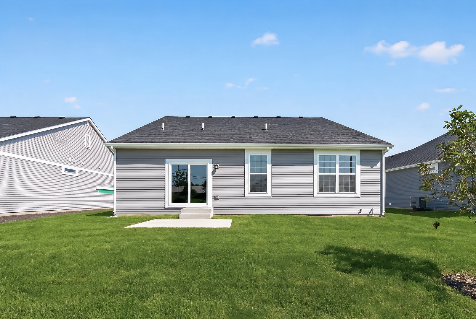 15050 S Darr Drive Property Photo 2