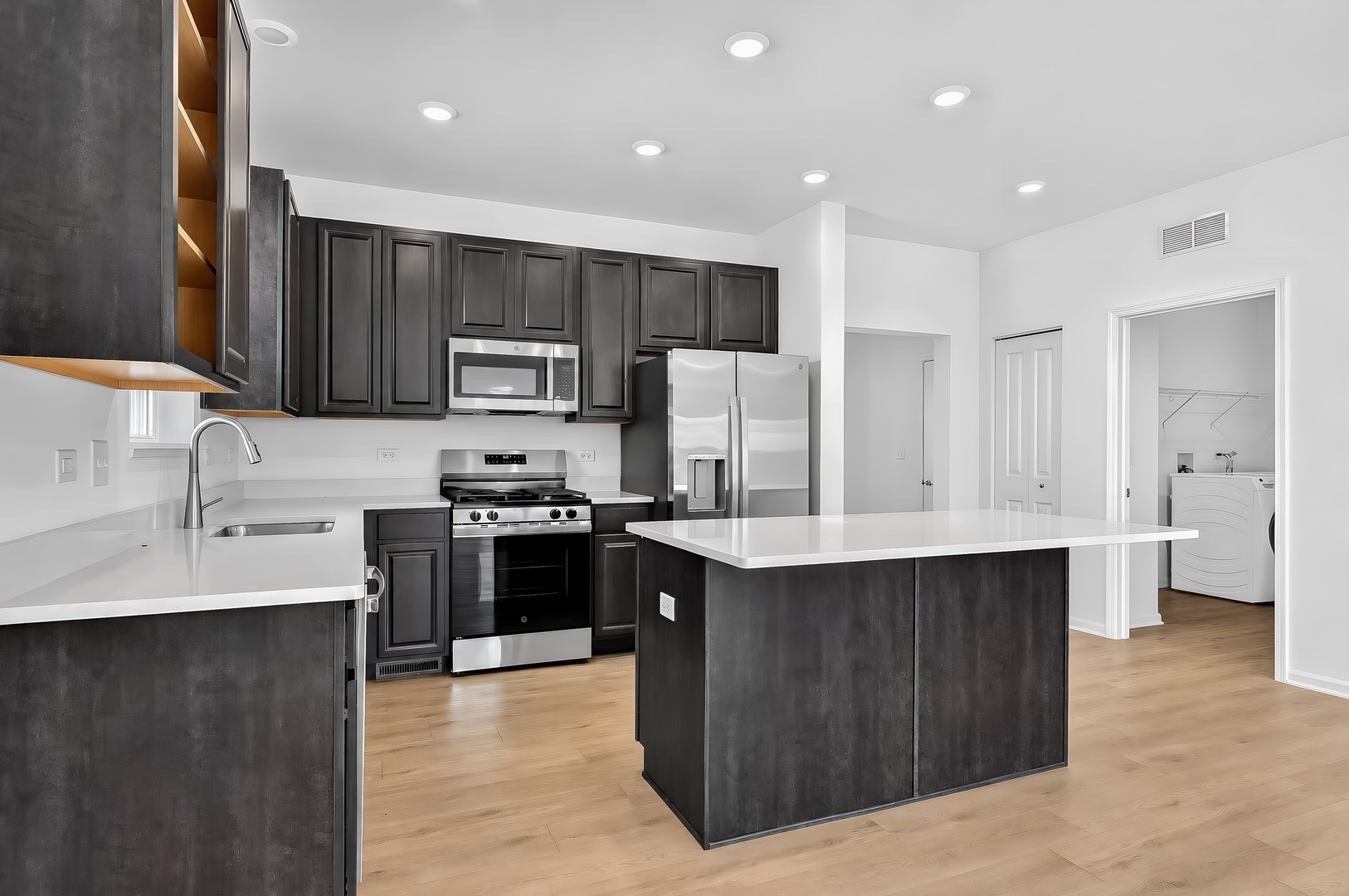 15050 S Darr Drive Property Photo 9