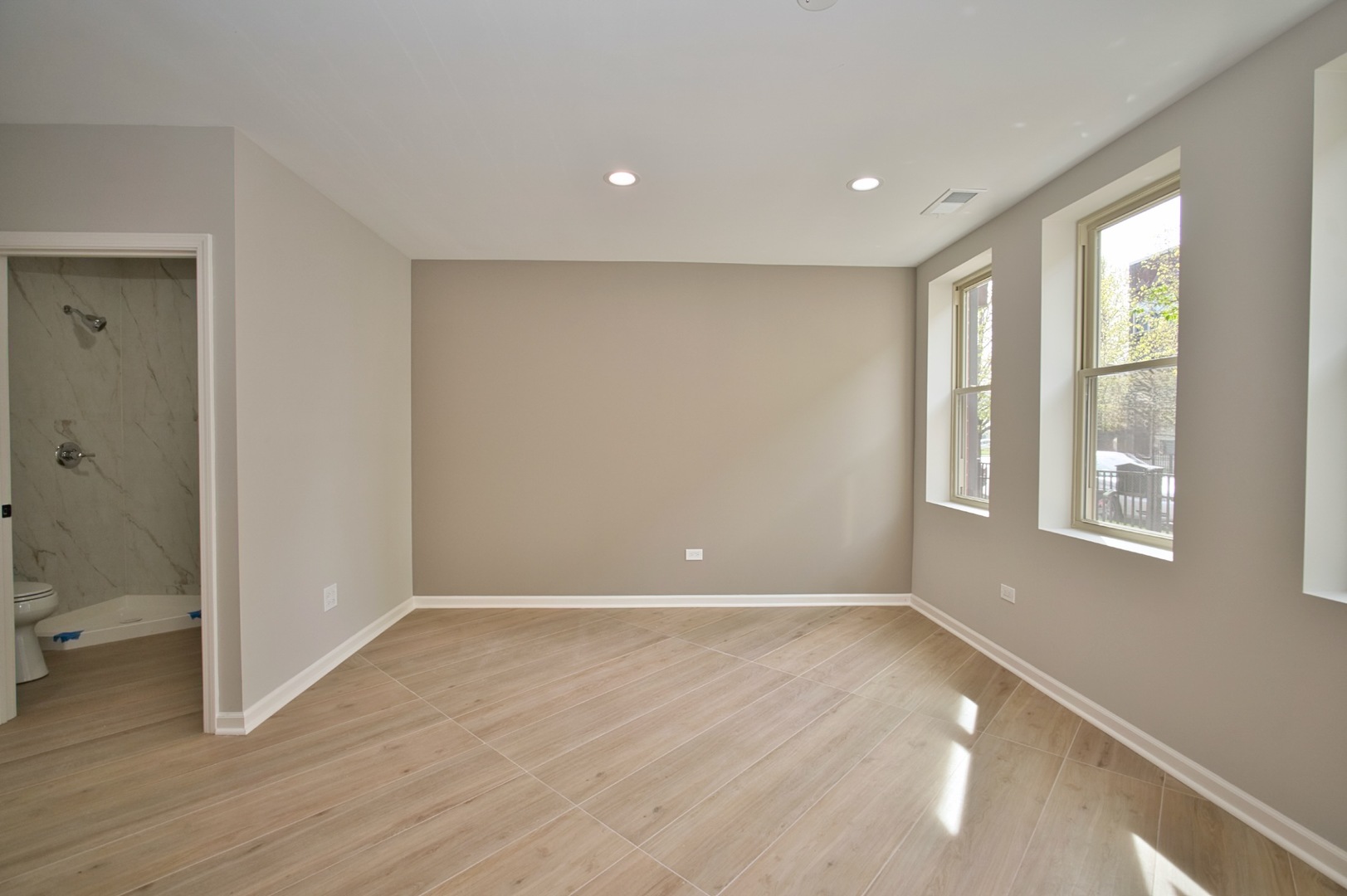 350 E Eastgate Place Property Photo 5
