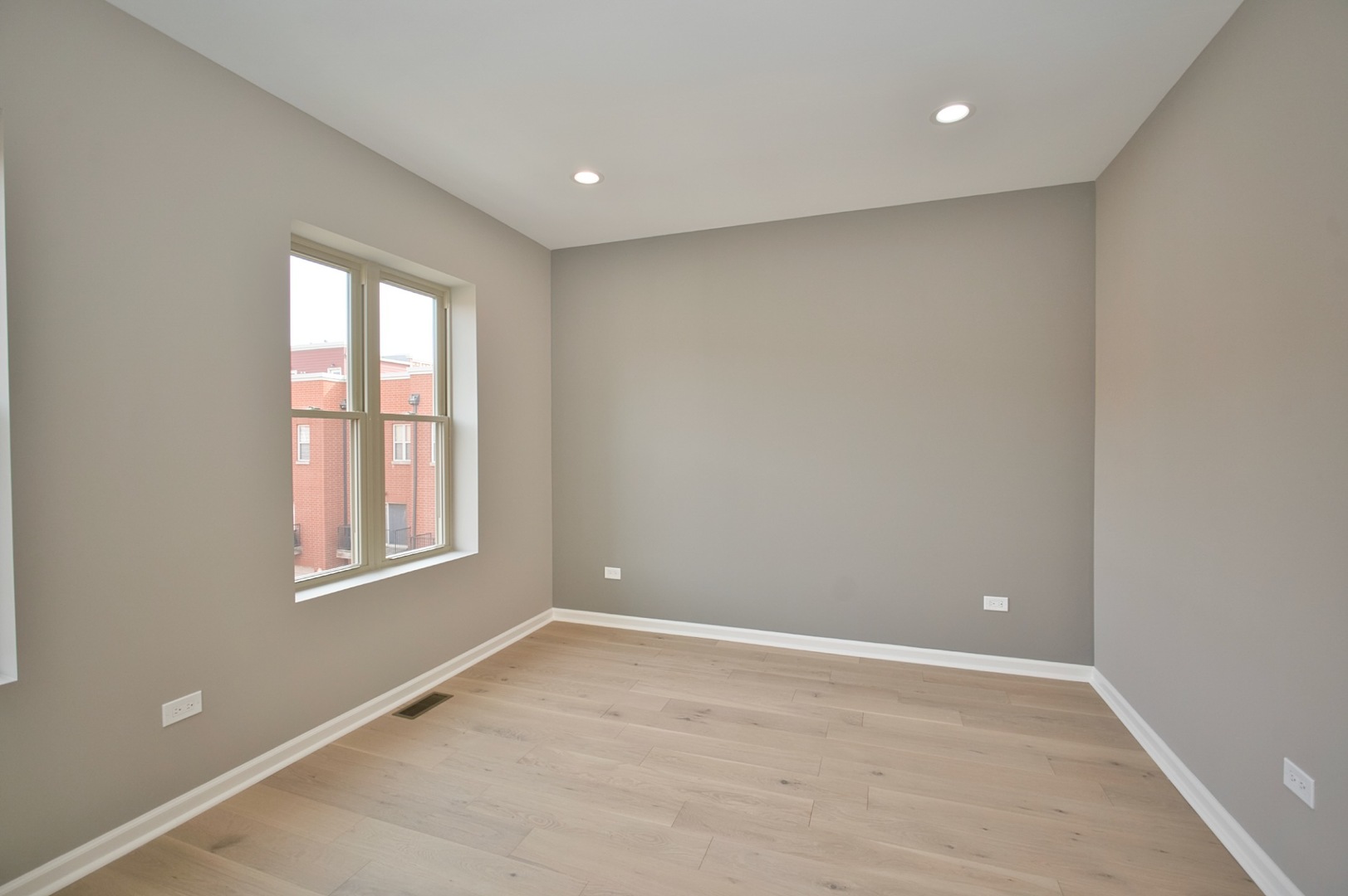 350 E Eastgate Place Property Photo 17