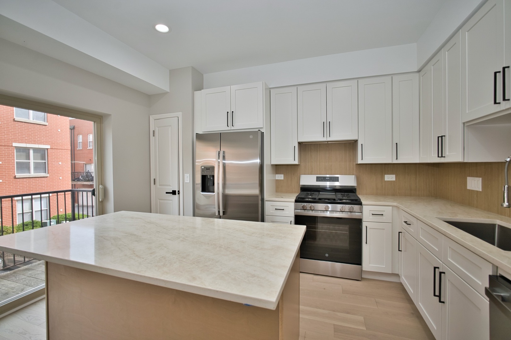 350 E Eastgate Place Property Photo 28