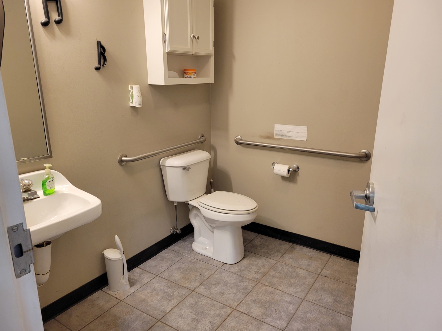4175 Grove Avenue Property Photo 4