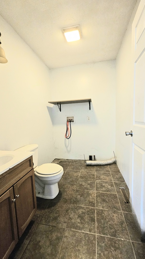 1100 S Lincoln Avenue Property Photo 14