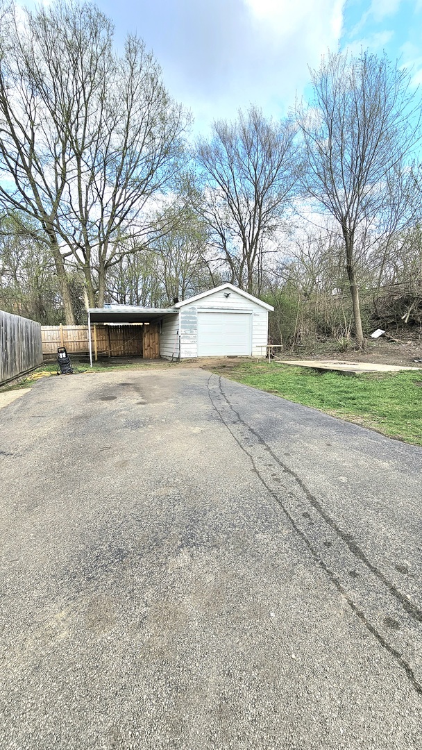 1100 S Lincoln Avenue Property Photo 25