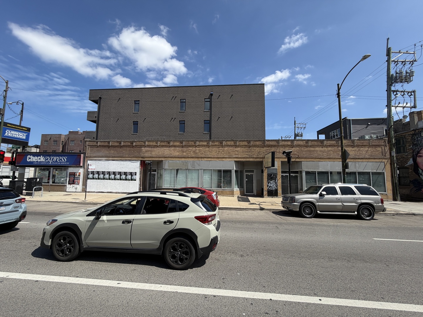 2357 W North Avenue Property Photo 5