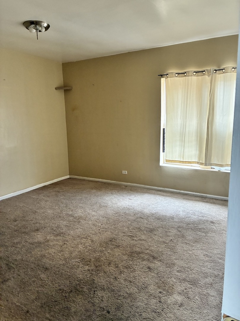 6852 S Dante Avenue 3e Property Photo 5
