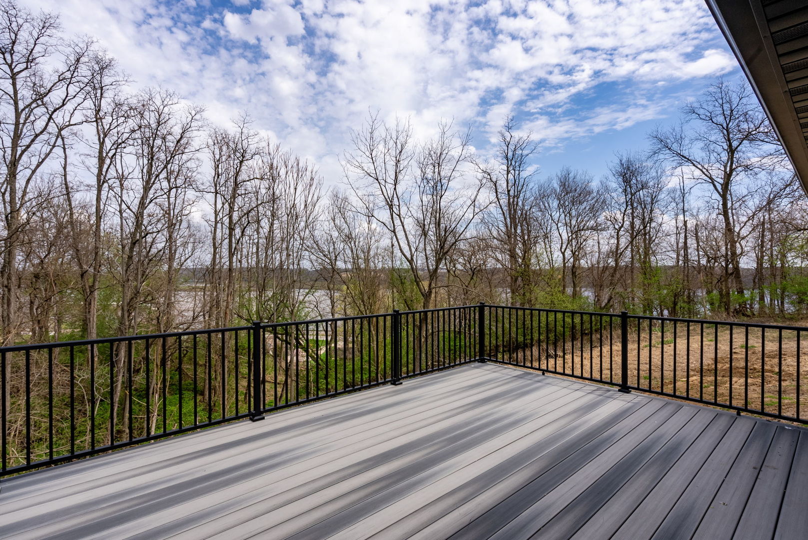 218 Bluff Boulevard Property Photo 18