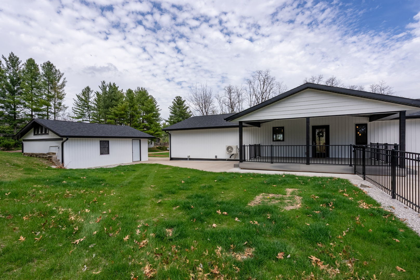 218 Bluff Boulevard Property Photo 46