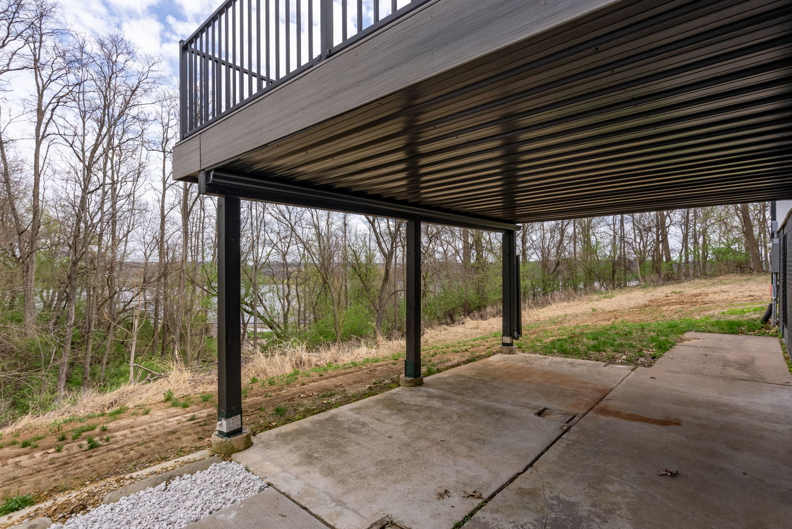 218 Bluff Boulevard Property Photo 50
