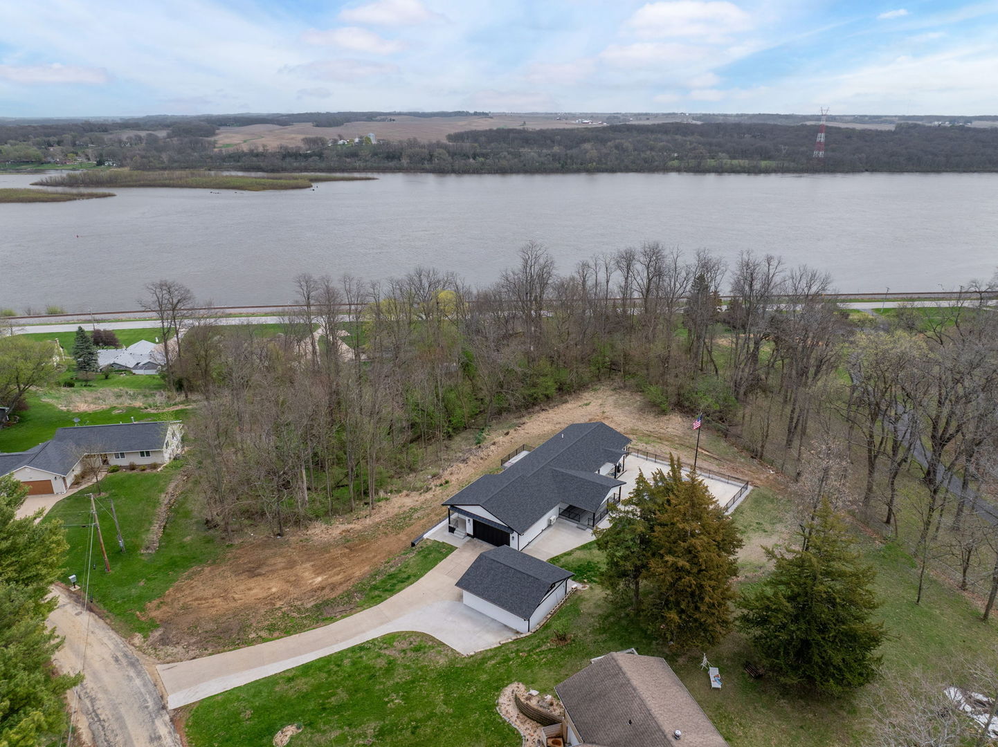218 Bluff Boulevard Property Photo 59