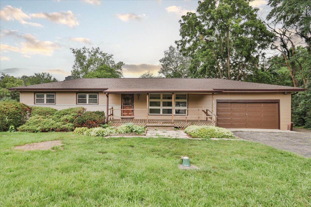 7n362 Sycamore Avenue Property Photo 1