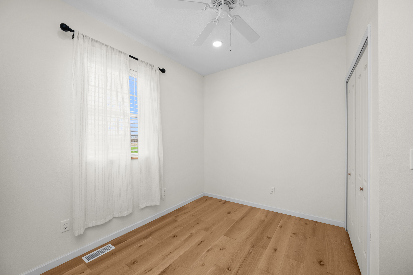 317 S. Walnut Street Property Photo 13