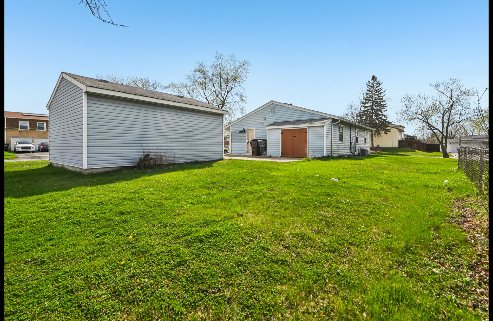 3520 School Drive Property Photo 2