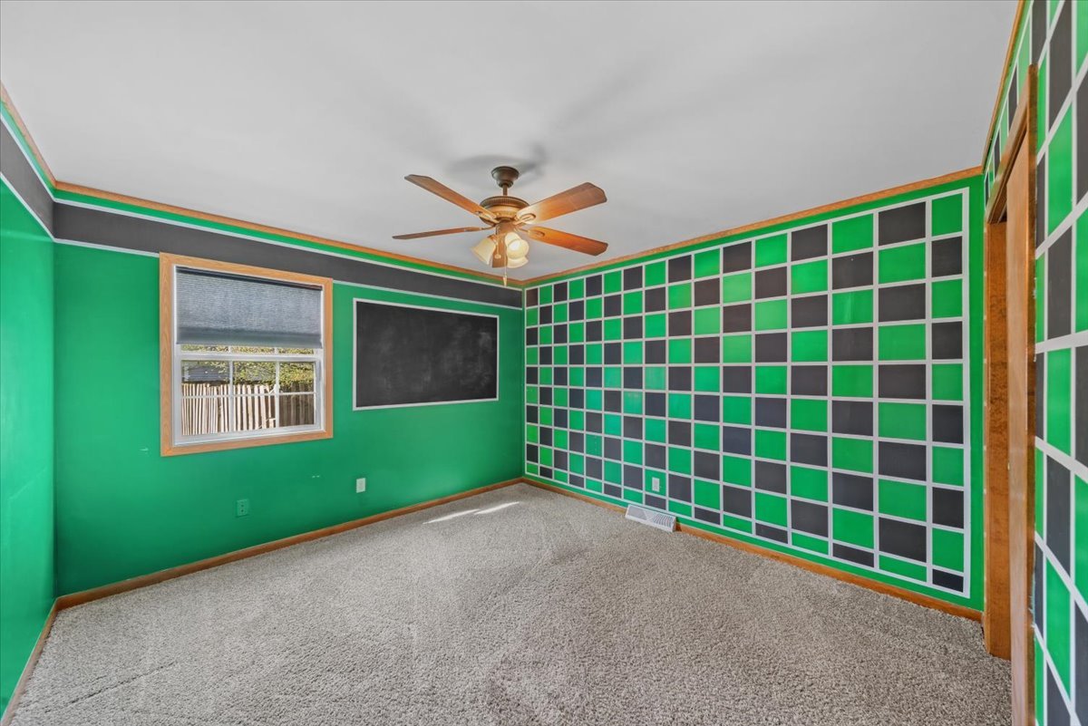 2 Division Street Property Photo 25