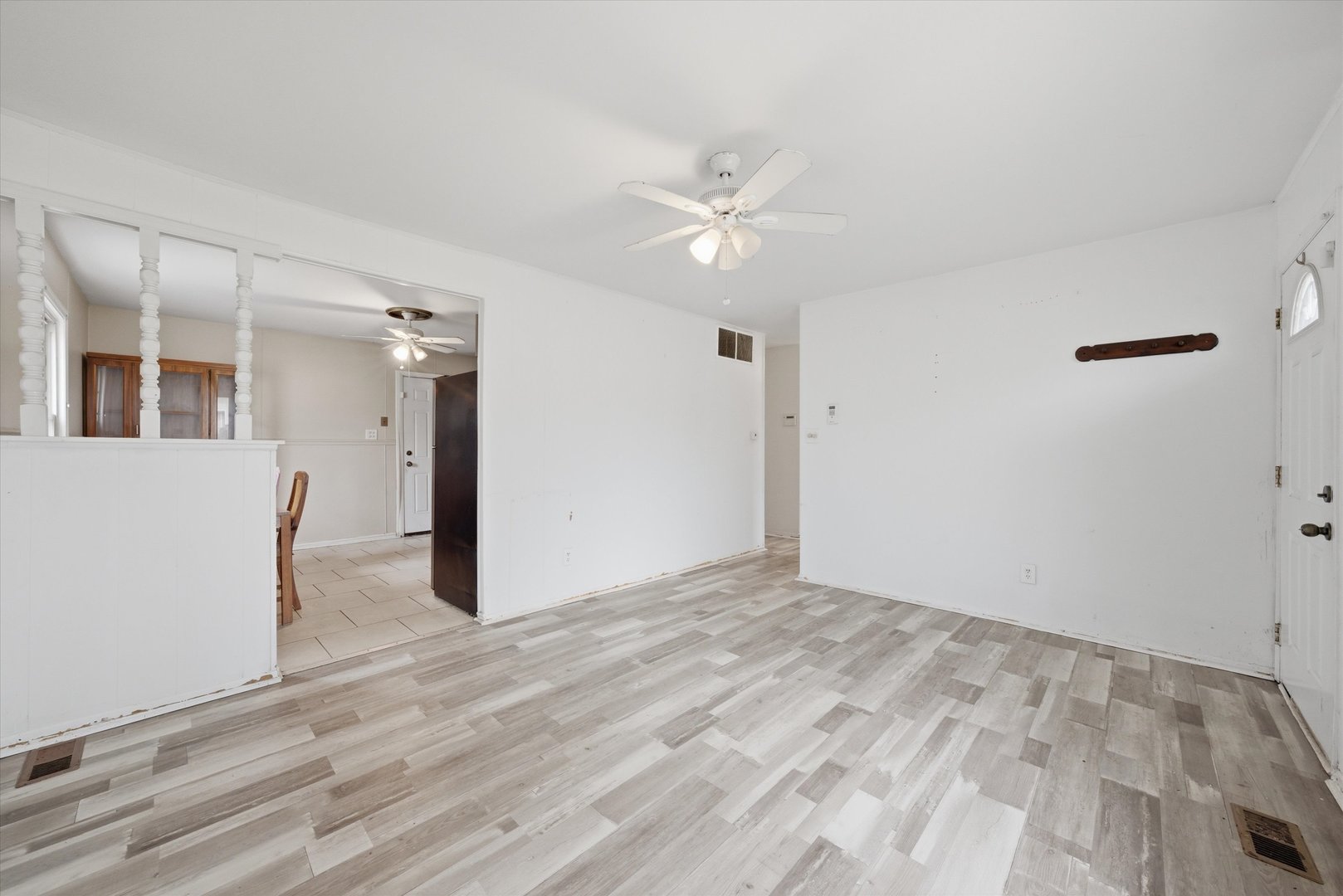 2016 215th Place Property Photo 3
