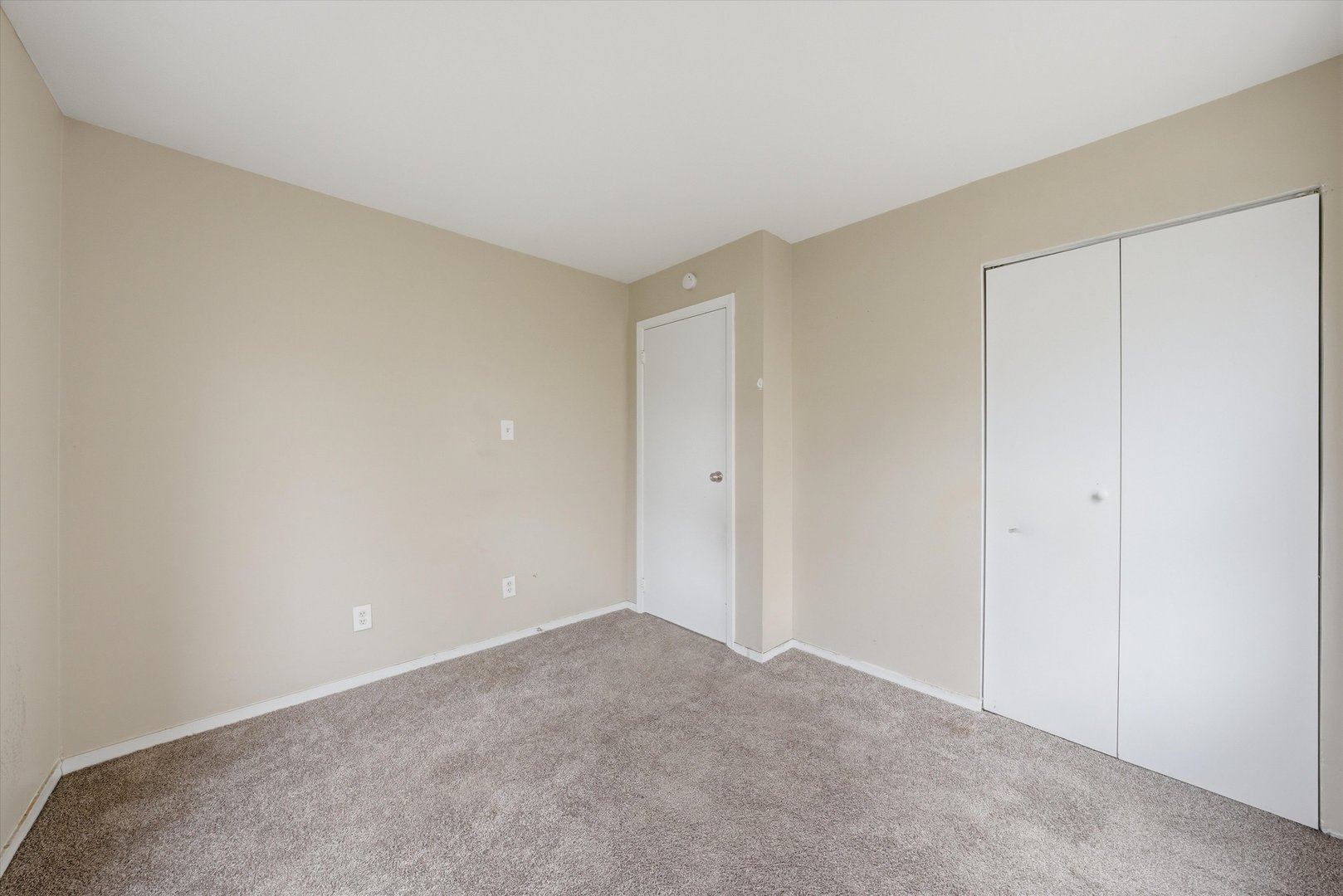 2016 215th Place Property Photo 10