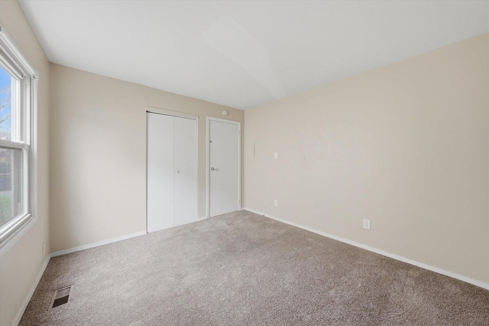 2016 215th Place Property Photo 13